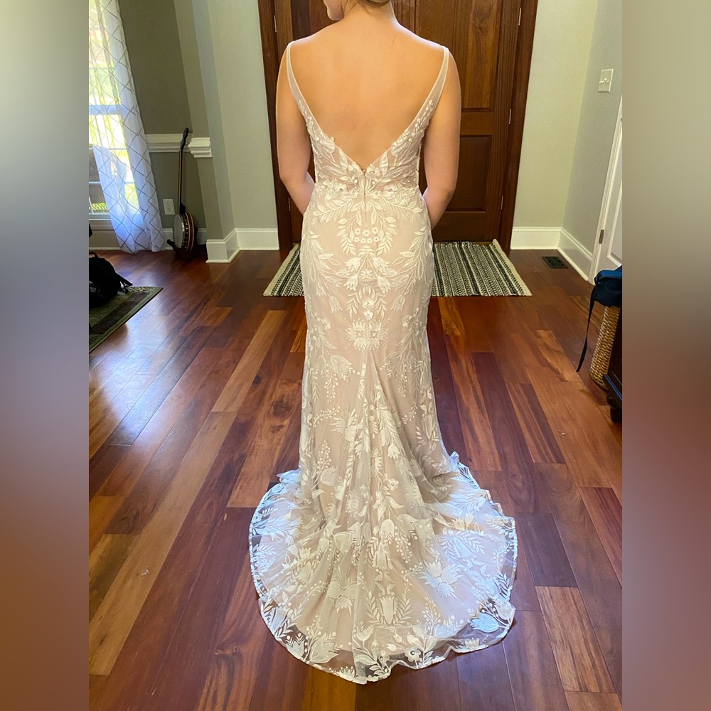 Evie Young wedding dress-NEVER WORN